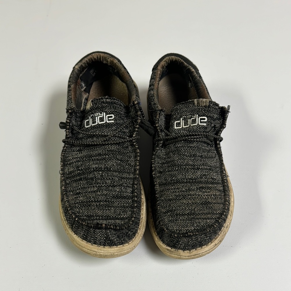 Men’s Hey Dude Size 10 black / camo
